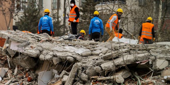 Not Less Than 7 People Rescued As Building Collapses In River State